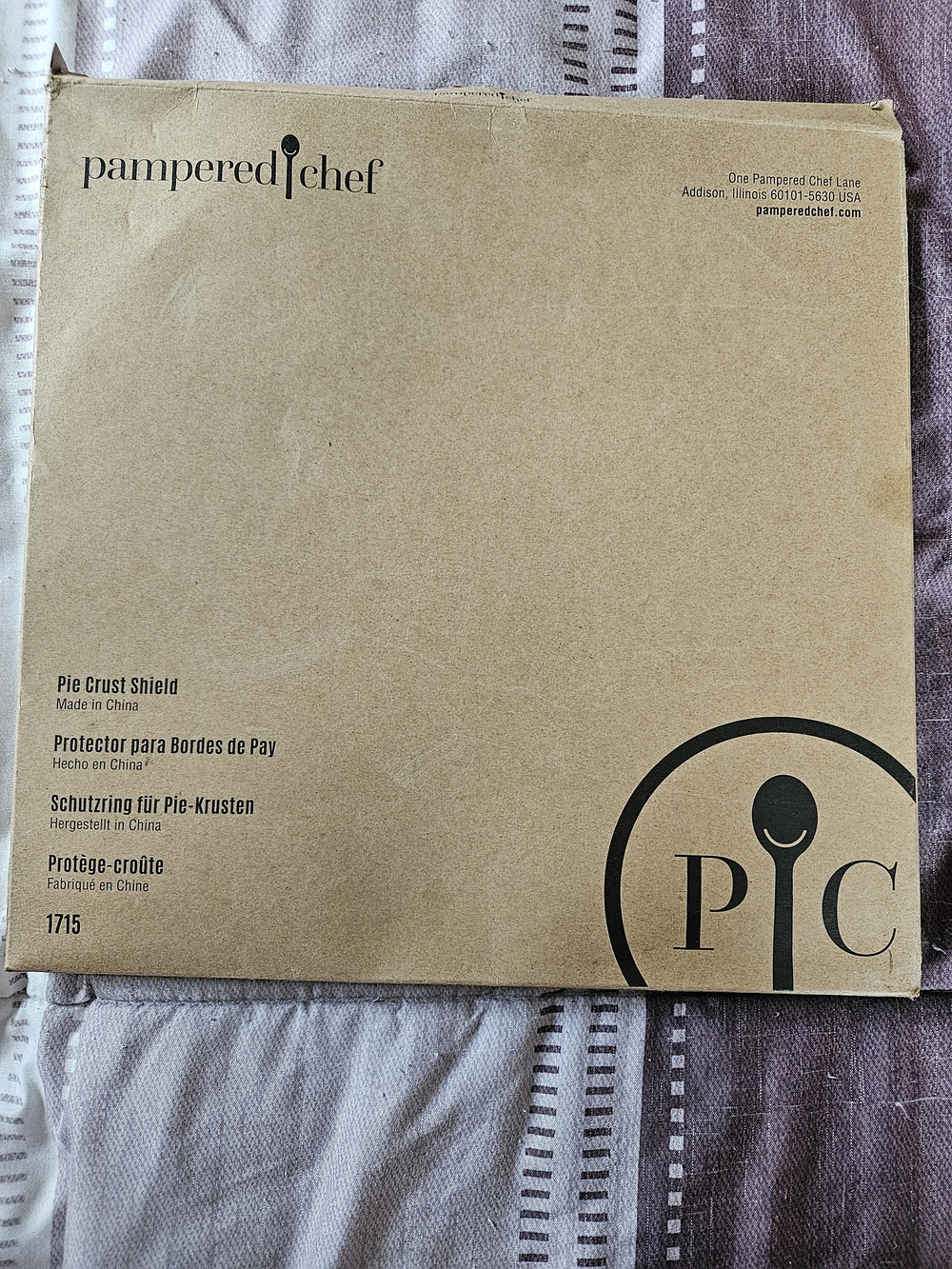 Pampered Chef Pie Crust Shield Box.